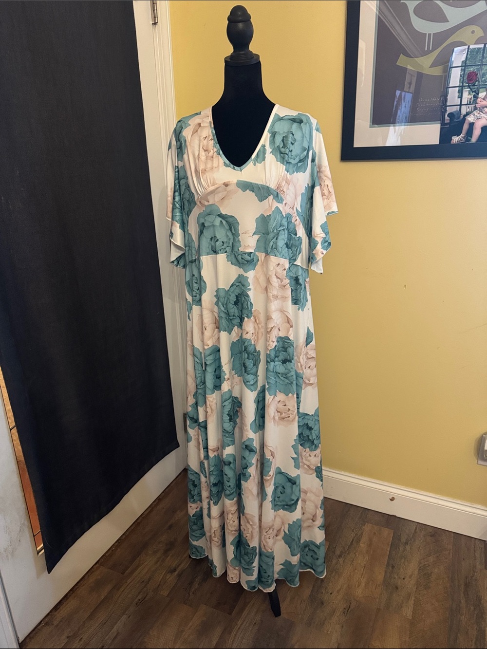 Floral V-Neck Maxi Dress in Teal and Cream